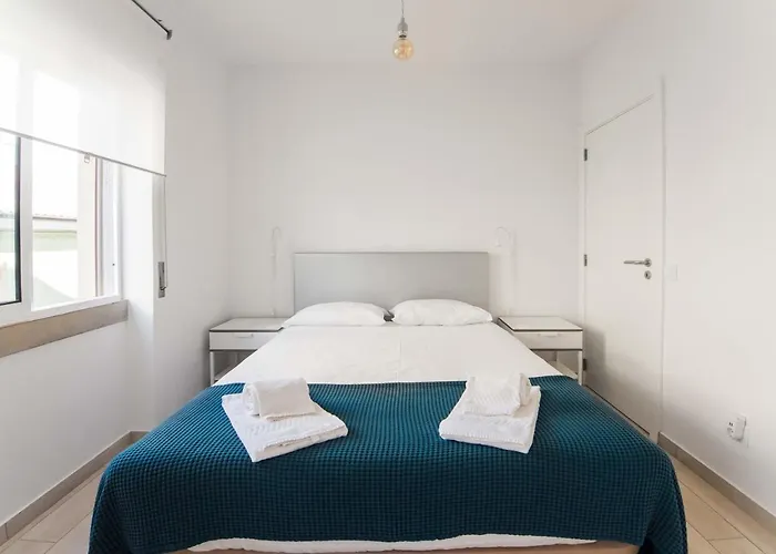 Sailor's House Hostel *