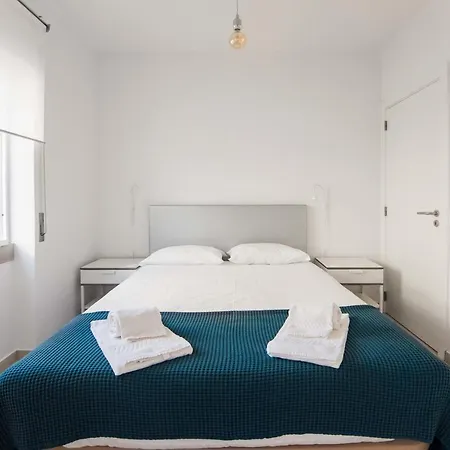 Sailor's House Albergue *